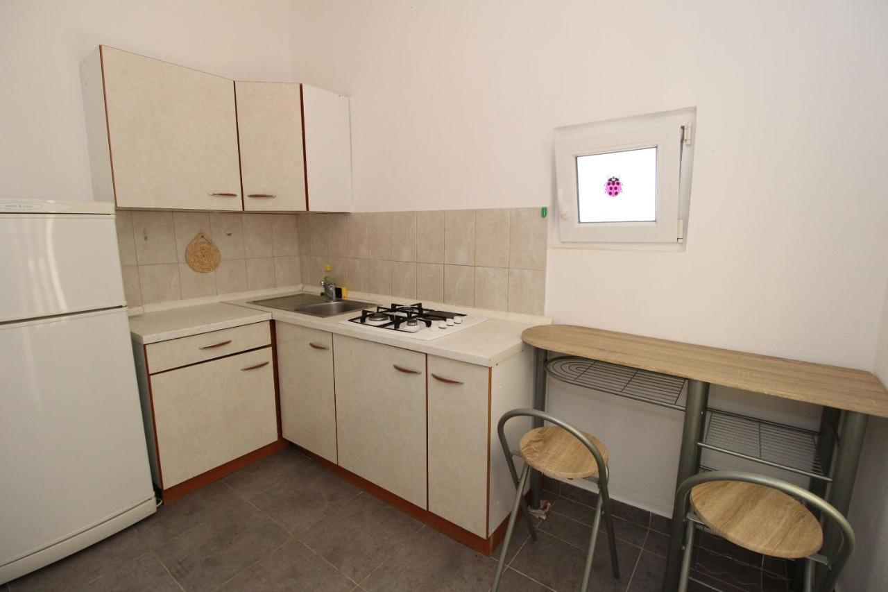 Apartment Marija Kolan Eksteriør billede